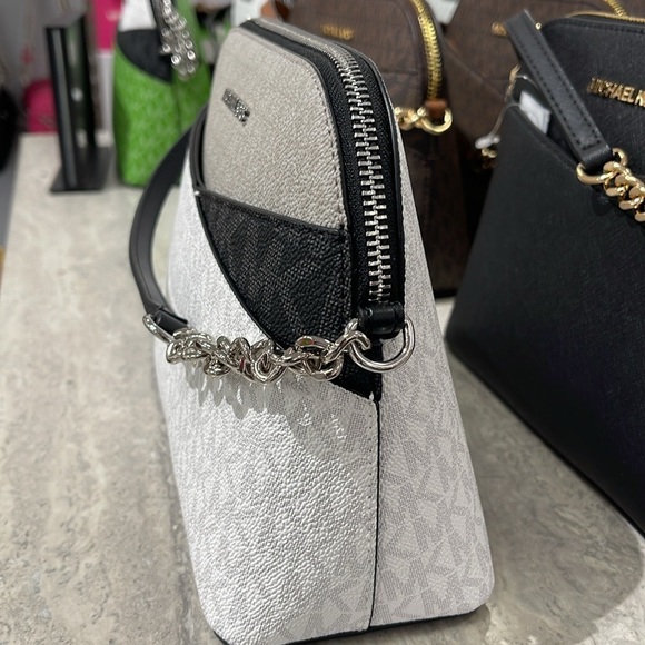 Michael Kors Jet Set Travel Color-Block Signature Logo Crossbody Bag
Optic White - Picture 8 of 16